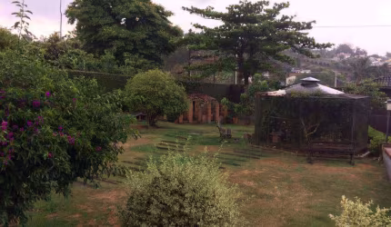 Casa com 3 dormitórios à venda de 658 m² no Jardim Estância Brasil em Atibaia/SP - CA3213