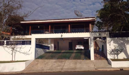 Casa com 4 dormitórios à venda de 586 m² no Jardim Paulista em Atibaia/SP - CA1476