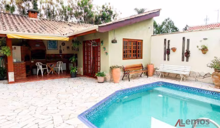 Casa com 3 dormitórios à venda no Vila Petrópolis em Atibaia/SP - CA4524