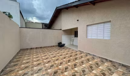 Casa com 3 dormitórios à venda, no Jardim Maristela em Atibaia/SP - CA5047