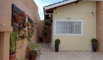 Casa com 3 dormitórios à venda, no Jardim das Palmeiras - Atibaia/SP - CA5440