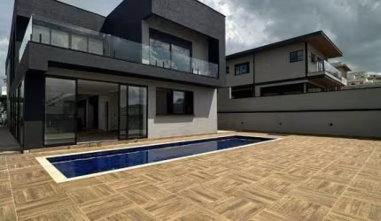 Casa com 4 dormitórios à venda, no Figueira Garden - Atibaia/SP - CA5480