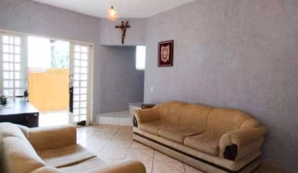 Casa com 3 dormitórios à venda, no Jardim Brogotá - Atibaia/SP - CA5579