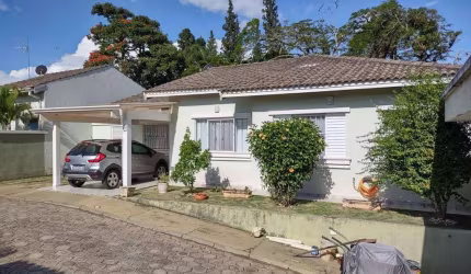 Casa com 3 dormitórios à venda, no Jardim Ipe em Atibaia/SP - CA5793
