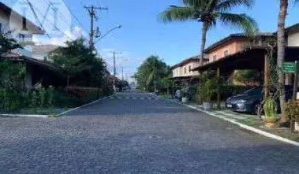 Linda casa em condomínio fechado