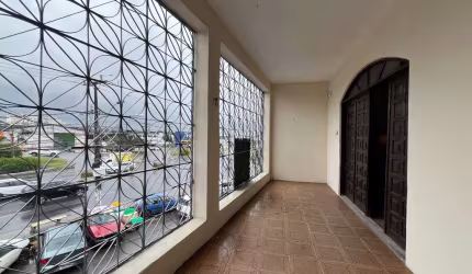 Casa com 3 quartos para alugar no Centro, Lauro de Freitas , 100 m2 por R$ 3.500
