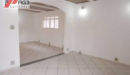 Casa comercial com 5 salas, 3 banheiros, 3 vagas e câmeras na Pompeia