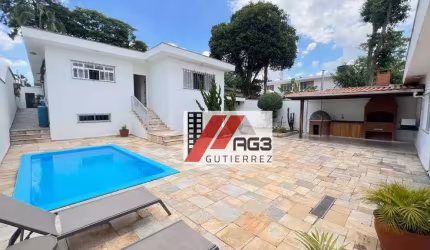 Casa térrea com 5 suítes, piscina área gourmet completa com churrasqueira e 6 vagas no Alto da Lapa