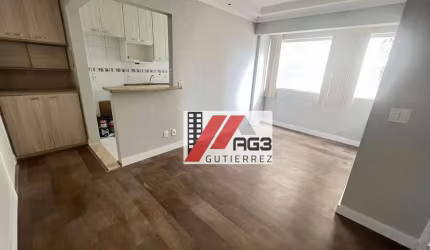 Apartamento reformado rico em móveis planejados com 2 dormitórios, vaga e lazer completo no Bairro do Limão