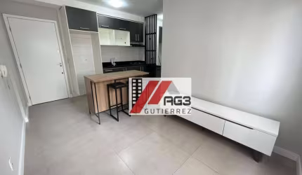 Apartamento reformado com móveis planejados com 2 dormitórios, vaga e lazer completo no Bairro do Limão