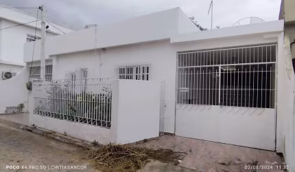 Casa com 3 quartos perto da 28 de março