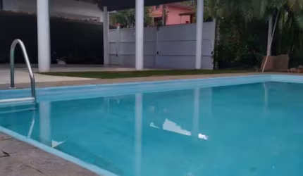 Casa aconchegante em condomínio fechado