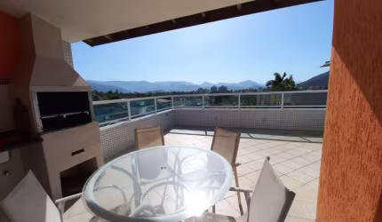 Cobertura duplex com 148 m próxima a praia