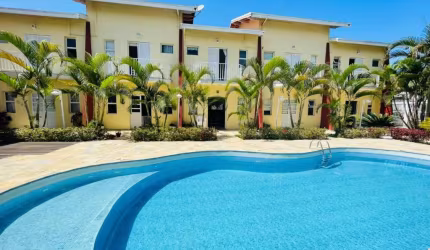 linda casa em condominio na maranduba