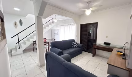 Cobertura Duplex com 3 quartos na praia do Itaguá.