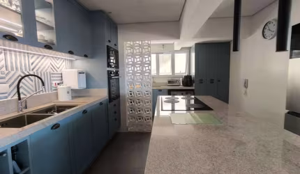 Apartamento no Varandas, cartão postal das Toninhas, reformado, lindo, 3 dormitórios.
