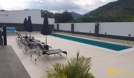 Apartamento no centro com ótima localização, perto de Farmacias, supermercados, Feira, Bancos