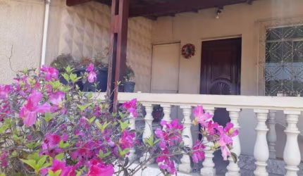 Casa com 3 dormitórios à venda, 167 m² por R$ 450.000 - Fábrica - Juiz de Fora/MG