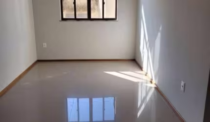 Apartamento com 2 dormitórios à venda, 60 m² por R$ 359.000 - São Mateus - Juiz de Fora/MG