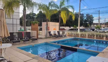 Oportunidade - Apartamento no Cond. Completo Tingui - 2qts/ 2º Andar