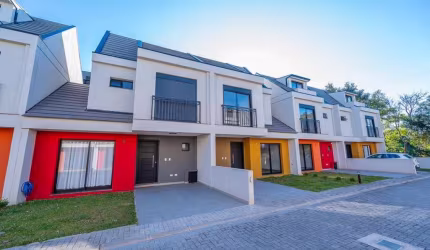 Sobrado com 2 dormitórios à venda, 83 m² por R$ 590.000,00 - Alto Boqueirão - Curitiba/PR