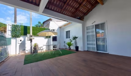 Casa com 2 dormitórios à venda, 50 m² - Cidade Jardim - São José dos Pinhais/PR