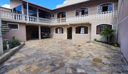 Sobrado com 4 dormitórios para alugar, 300 m² por R$ 4.526,00/mês - Afonso Pena - São José dos Pinhais/PR