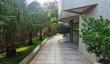 Amplo apartamento 3 quartos no Hugo Lange