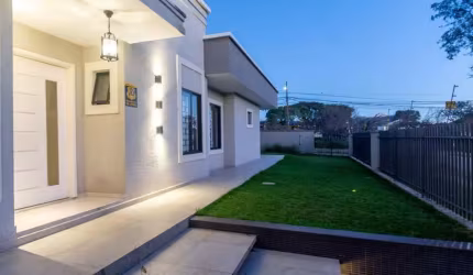 CASA com 5 dormitórios à venda por R$ 2.300.000,00 no bairro Jardim das Américas - CURITIBA / PR