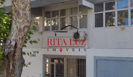 Sala comercial à venda na Avenida Coronel Lucas de Oliveira, 2181, Petrópolis, Porto Alegre por R$ 180.000