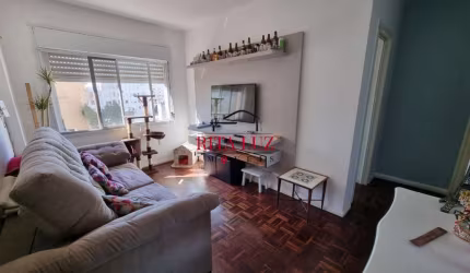 Apartamento com 2 quartos à venda na Rua Coronel Fernando Machado, 129, Centro Histórico, Porto Alegre por R$ 449.000