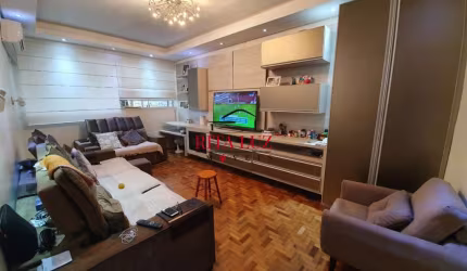 Casa com 3 quartos à venda na Avenida da Azenha, 1525, Azenha, Porto Alegre por R$ 1.180.000