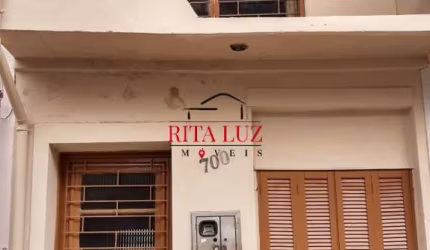 Casa com 2 quartos à venda na Rua Dezessete de Junho, 700, Menino Deus, Porto Alegre por R$ 320.000