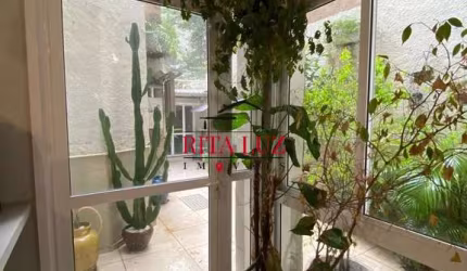 Apartamento com 3 quartos à venda na Rua Santo Antônio, 391, Bom Fim, Porto Alegre por R$ 479.000