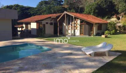 Casa com 4 Suites à venda por R$ 1.600.000 - Buracão - Vinhedo/SP