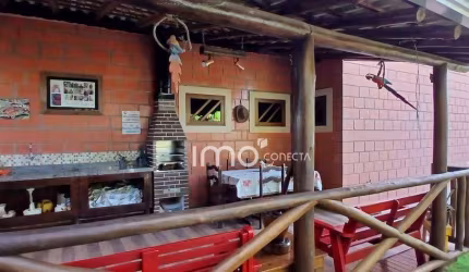 Vende se Chácara no bairro Monterrey em Louveira em SP  1200m² de terreno , 3 quartos, 5 vagas, área gourmet , quintal, pomar  R$ 920.000
