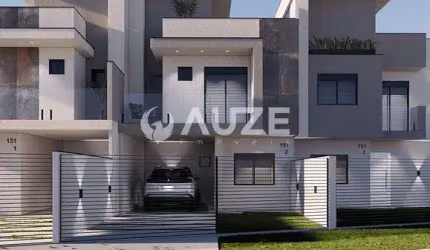 Sobrados triplex alto padrão frente para rua no Uberaba