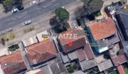 Casa com terreno de 352m² na Avenida Iguaçu