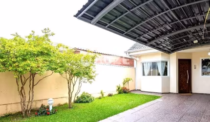 UM CHARME DE CASA  SEMI MOBILIADA E TERREA COM 03 QUARTOS SENDO 01 SUITE, AMPLO TERRENO NO ATUBA