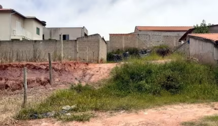 Ótimo terreno em taubate com area total de  373m2