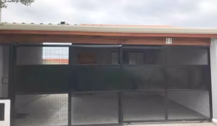 Excelente casa térrea em condomínio no bairro Campos Elíseos em Taubaté,