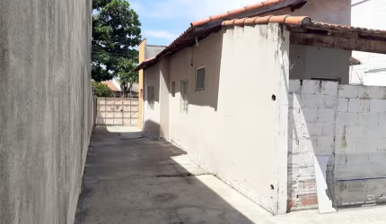 Excelente casa residencial/comercial no bairro Estiva em Taubaté