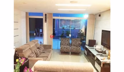 Sobrado à venda 4 Quartos, 2 Suites, 3 Vagas, 286M², Nova Gerty, São Caetano do Sul - SP