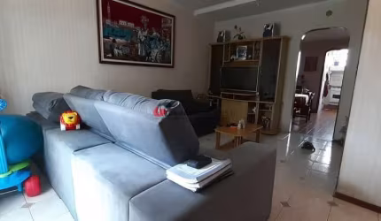Sobrado à venda 3 Quartos, 1 Suite, 2 Vagas, 193M², Santa Maria, São Caetano do Sul - SP