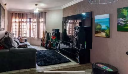 Sobrado à venda 3 Quartos, 1 Suíte, 6 Vagas, 281M², Vila Alpina, São Paulo - SP