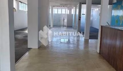 Sala comercial com 4 salas para alugar no Osvaldo Rezende, Uberlândia  por R$ 5.000
