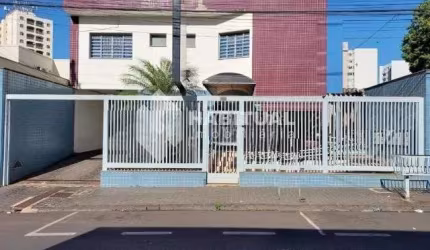 Prédio com 10 salas para alugar no Centro, Uberlândia  por R$ 11.000