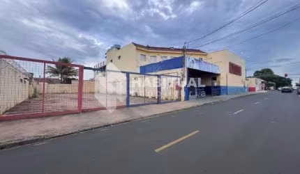 Ponto comercial para alugar no Marta Helena, Uberlândia  por R$ 7.500