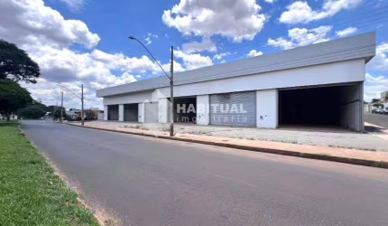 Ponto comercial para alugar no Conjunto Segismundo Pereira, Uberlândia  por R$ 8.000