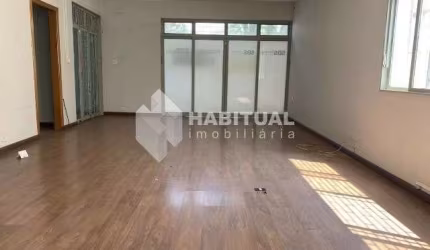 Casa comercial com 9 salas para alugar no Centro, Uberlândia  por R$ 6.700